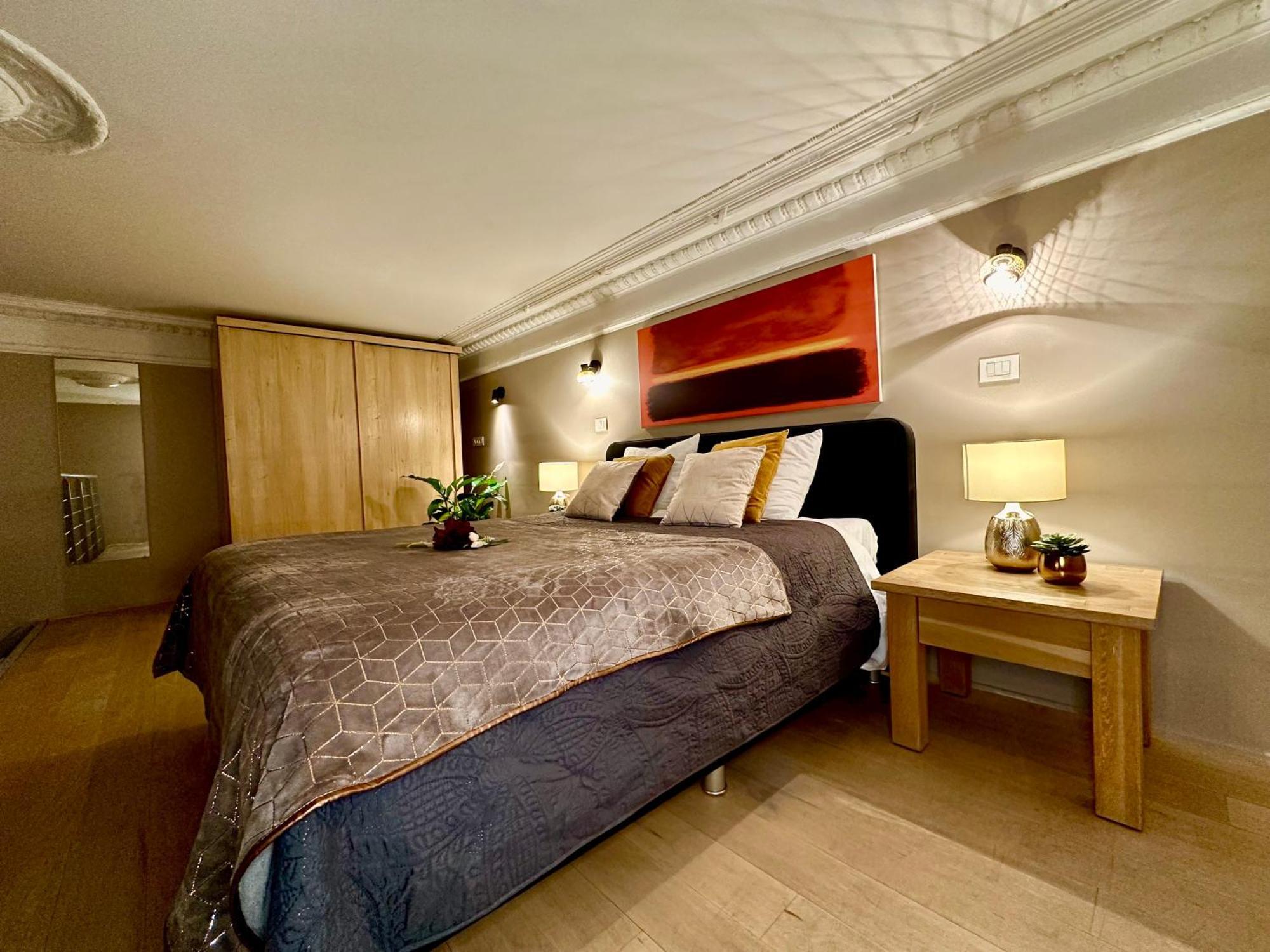 Luxury Suites Castel By Rikas Hotels Antwerp Exterior photo