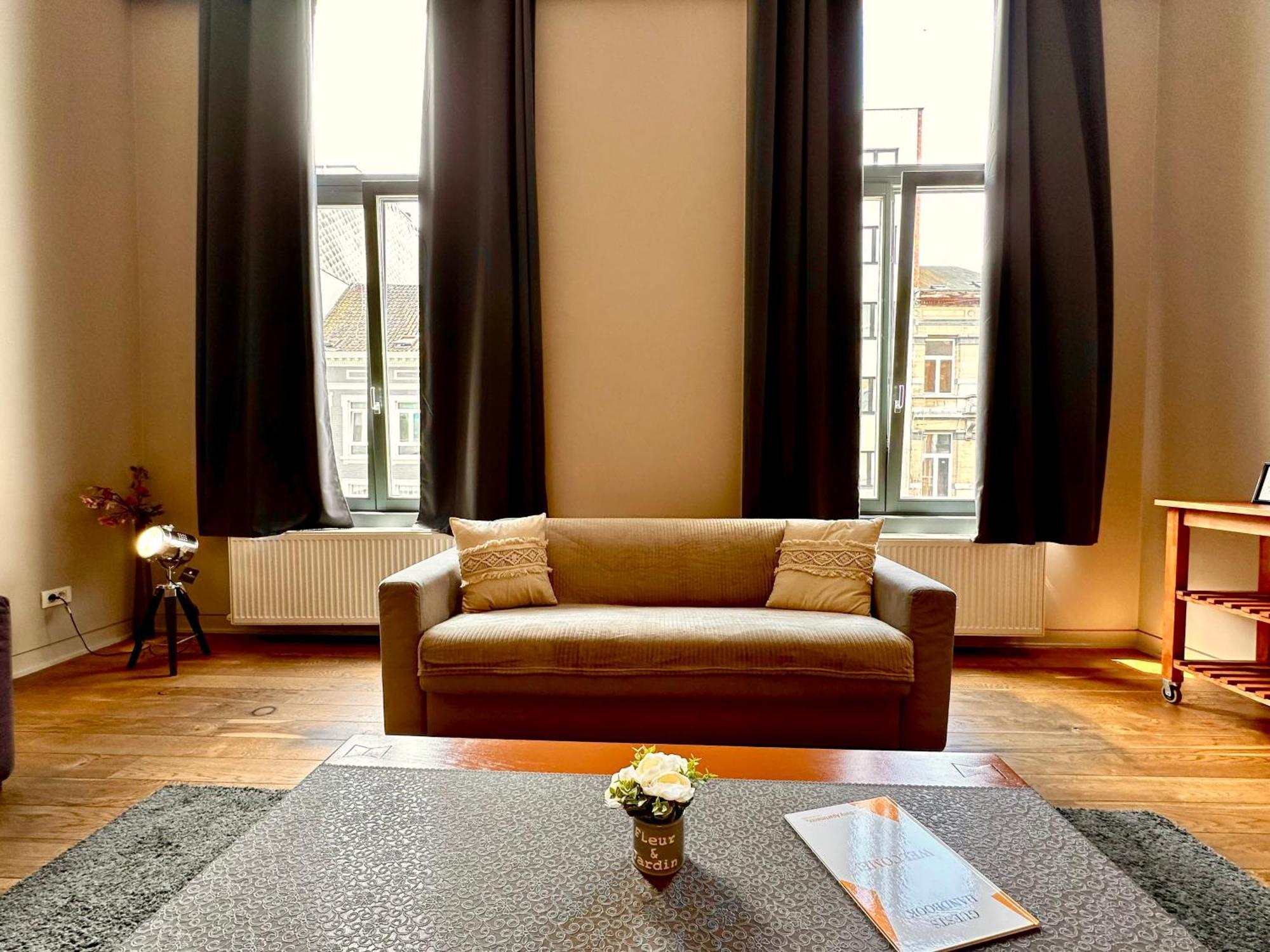 Luxury Suites Castel By Rikas Hotels Antwerp Exterior photo
